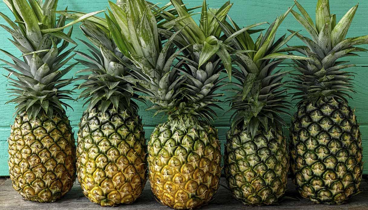 Come capire se un ananas è abbastanza maturo