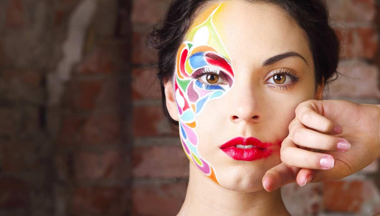 Body painting per Carnevale: realizzare in casa la pittura per viso e corpo