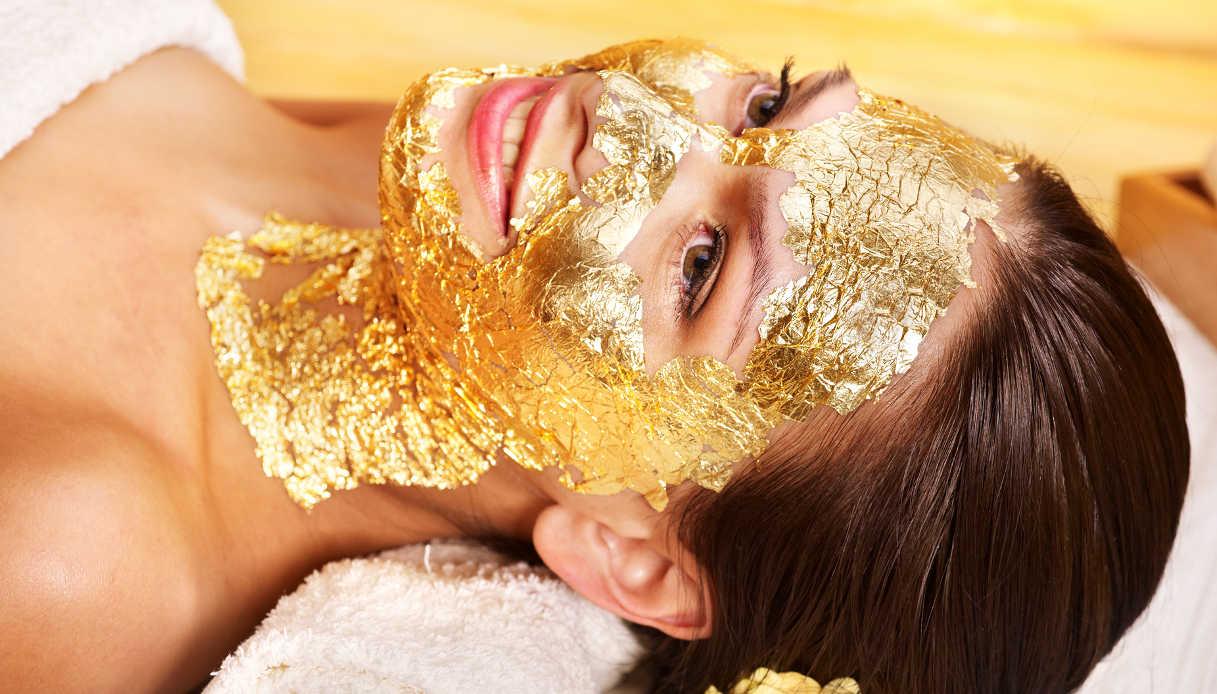 Trattamento anti-age: come funziona il massaggio con l’oro