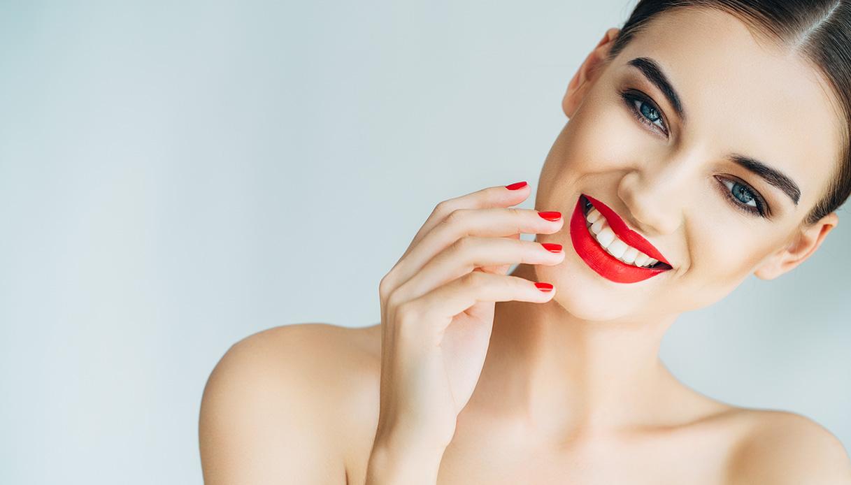 Come applicare il rossetto per avere una bocca da sogno