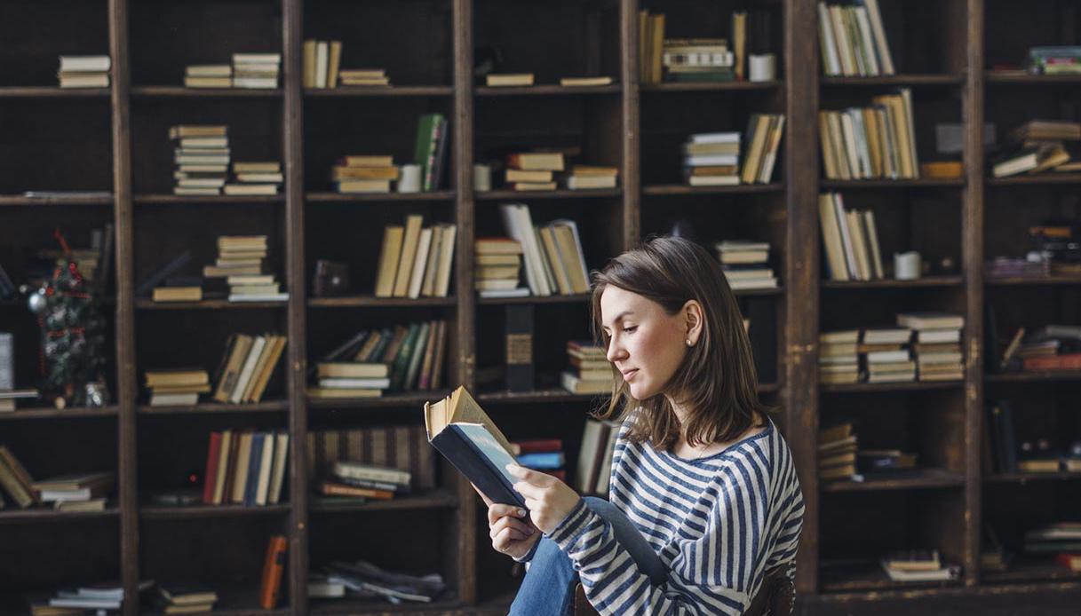 Come organizzare la libreria di casa